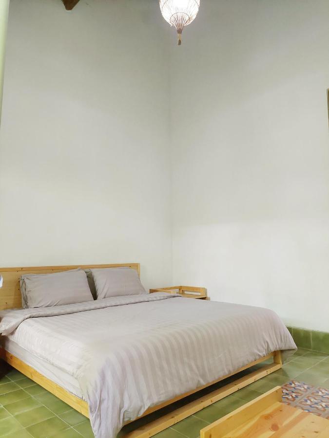 Komoreya Guesthouse Kejayan Esterno foto