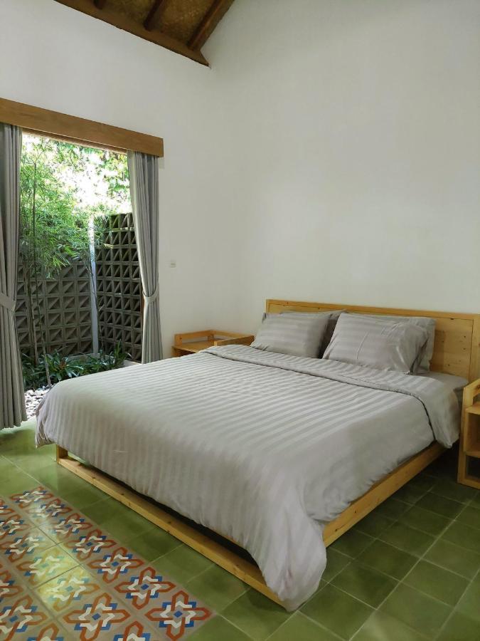 Komoreya Guesthouse Kejayan Esterno foto